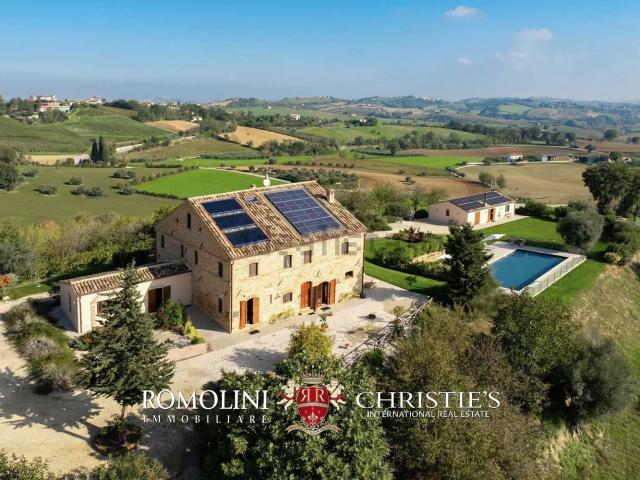 Casa in vendita a Marche, Fermo