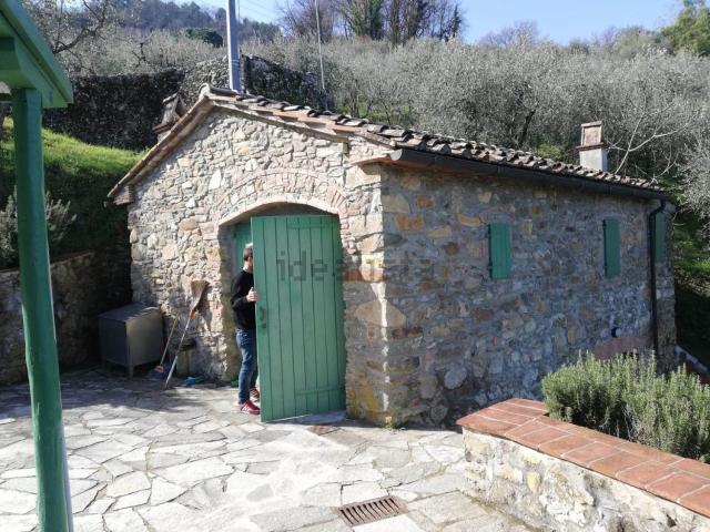 Casa in vendita a Lucciano, Quarrata