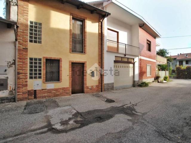 Casa in vendita a Piemonte, Vercelli