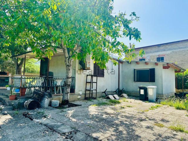 Casa in vendita a Fontana Vazza, Roma Capitale