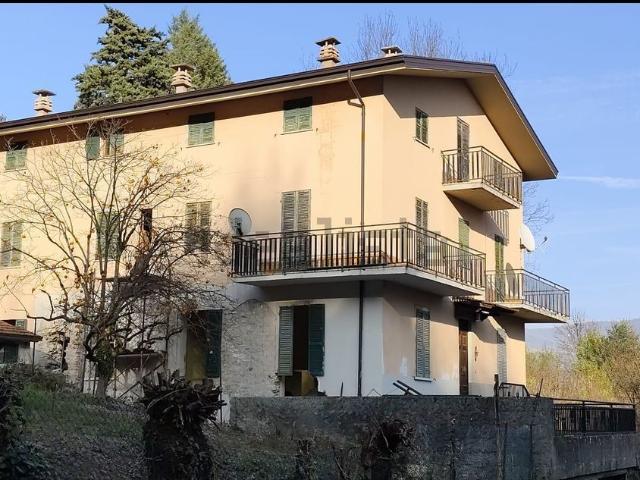 Casa in vendita a Bettola, Reggio Emilia