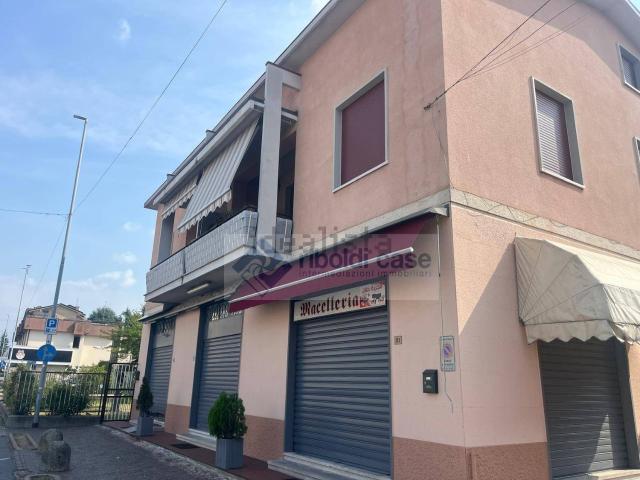Casa in vendita a Birone, Giussano