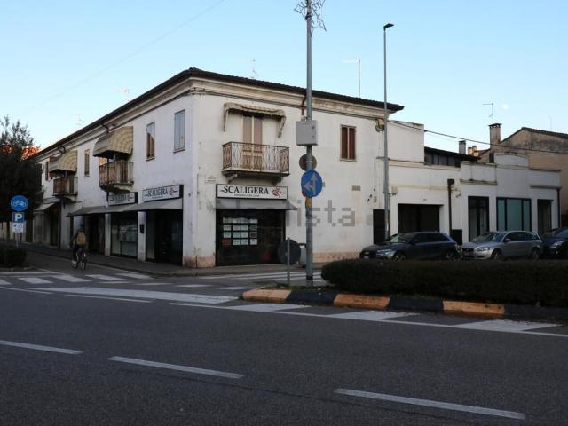 Casa in vendita a Legnago, Veneto