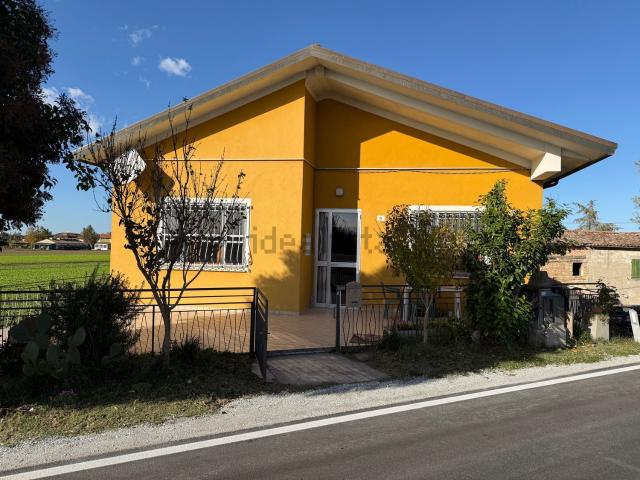 Casa in vendita a Sala di Cesenatico, Cesenatico