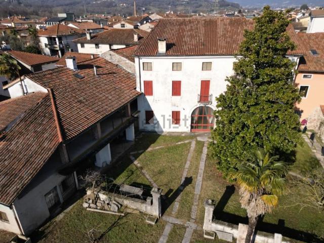 Casa in vendita a San Vito Di Leguzzano, Veneto