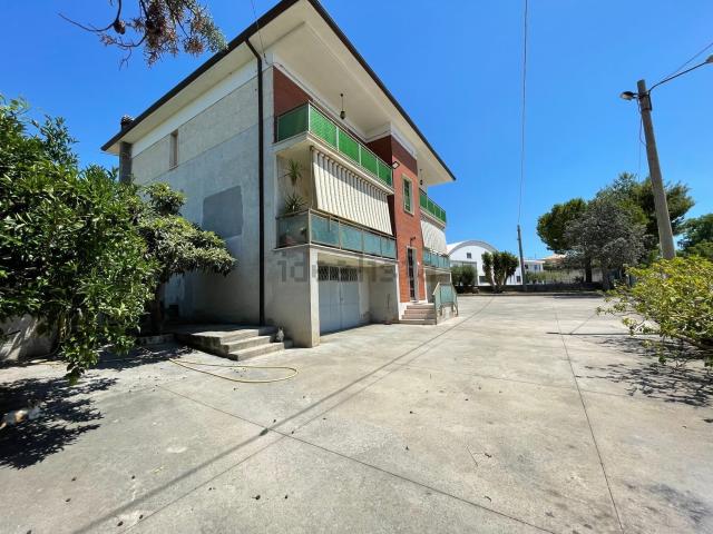 Casa in vendita a Francavilla Al Mare, Abruzzo