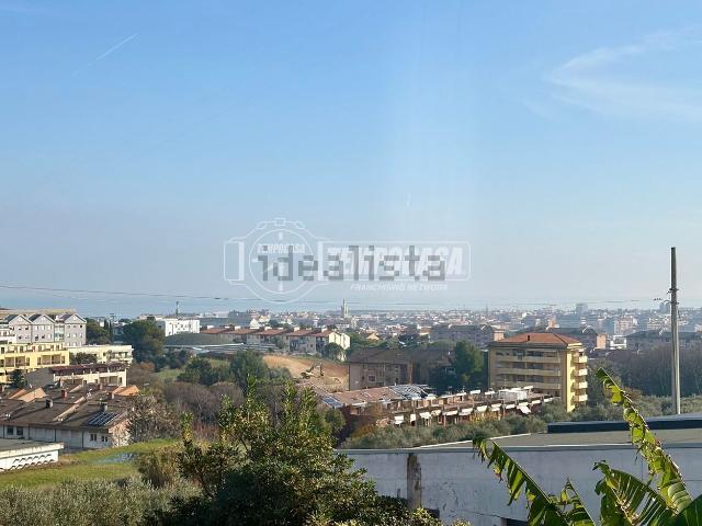 Casa in vendita a Pescara Colli, Pescara