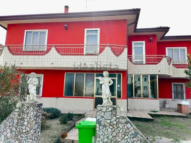 Casa in vendita a Rosolina, Veneto