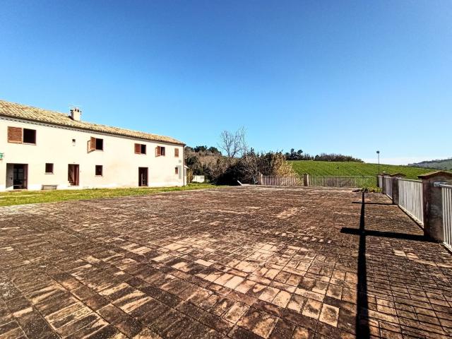 Casa in vendita a Marche, Ancona