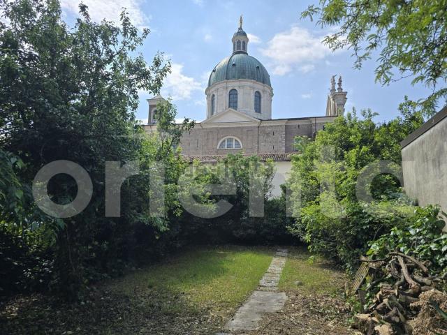 Casa in vendita a Montichiari, Lombardia