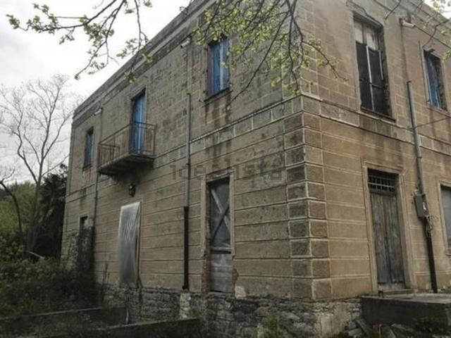 Casa in vendita a San Piero Patti, Sicilia