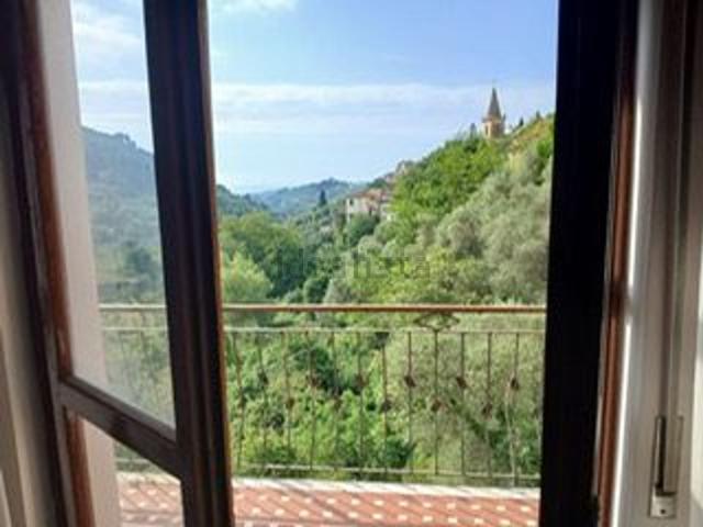 Casa in vendita a Imperia, Liguria