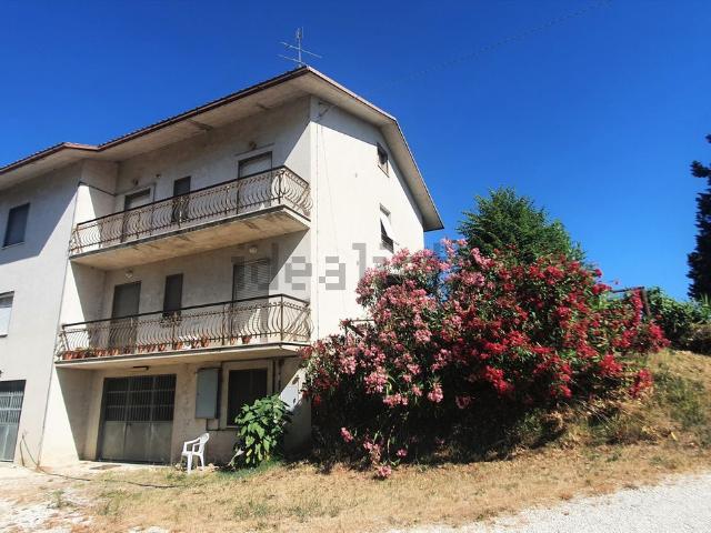 Casa in vendita a Marche, Macerata