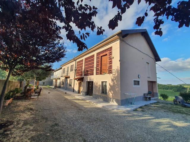 Casa in vendita a Castelletto Molina, Asti