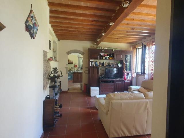 Casa in vendita a Tonfano, Toscana