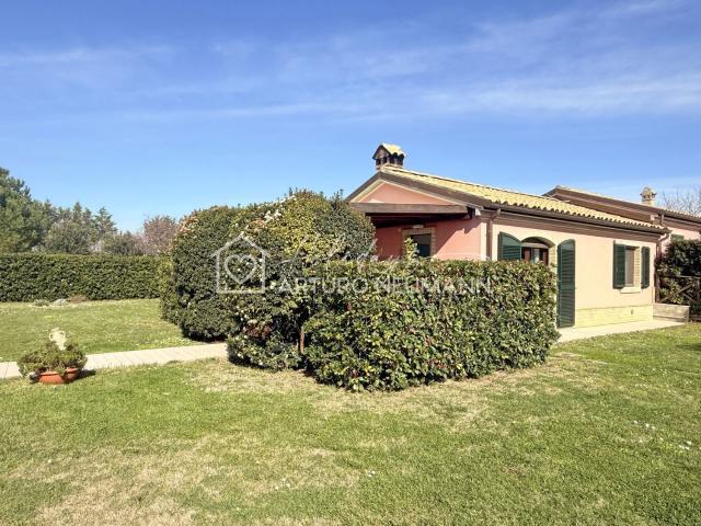 Casa in vendita a Marche, Macerata
