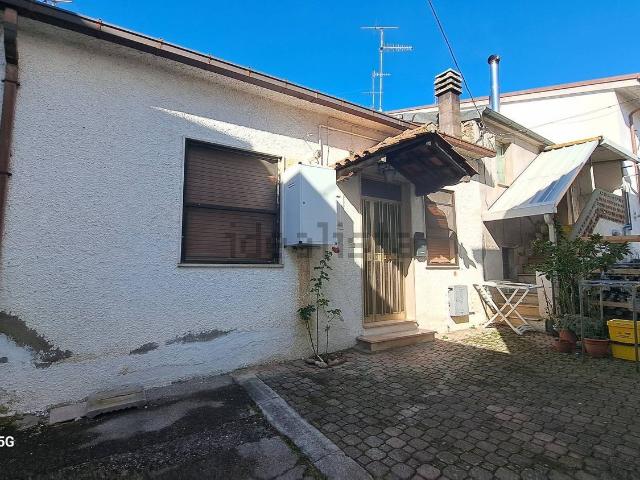 Casa in vendita a Rosciano, Abruzzo