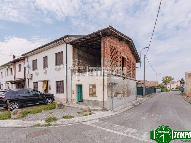 Casa in vendita a Rea, Pavia