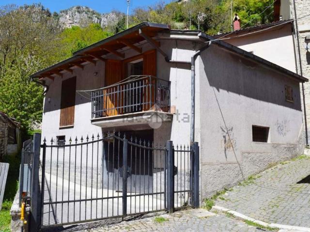 Casa in vendita a Tagliacozzo, Abruzzo