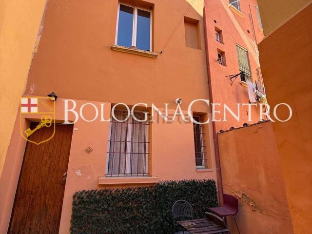Casa in vendita a Galvani, Bologna