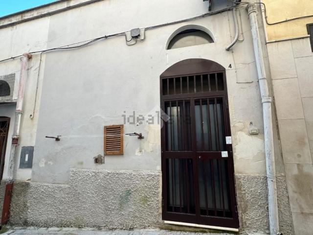 Casa in vendita a Puglia, Barletta-andria-trani