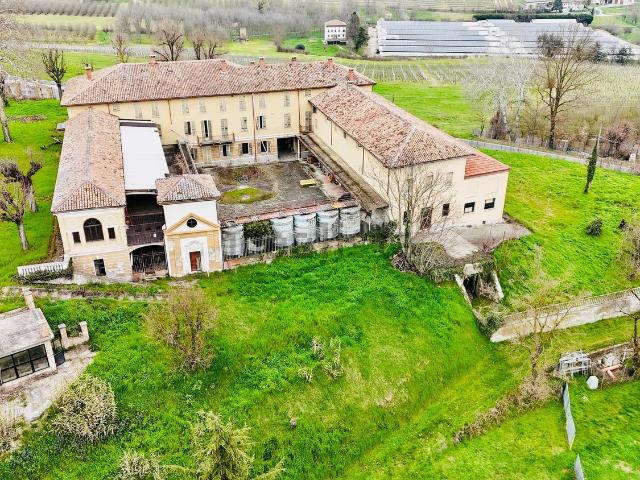 Casa in vendita a Piemonte, Asti