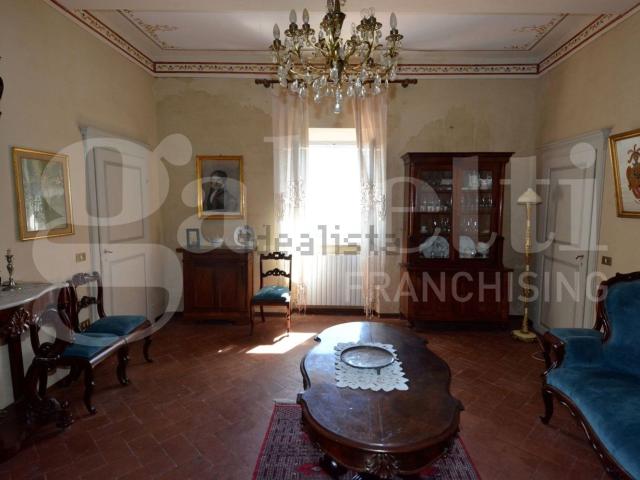 Casa in vendita a Sassetta, Toscana