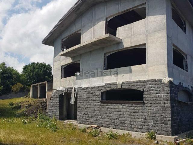 Casa in vendita a Pedara, Sicilia
