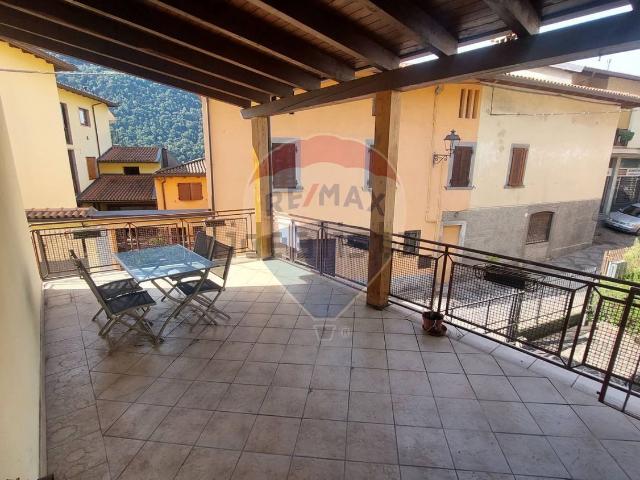 Casa in vendita a Endine Gaiano, Lombardia