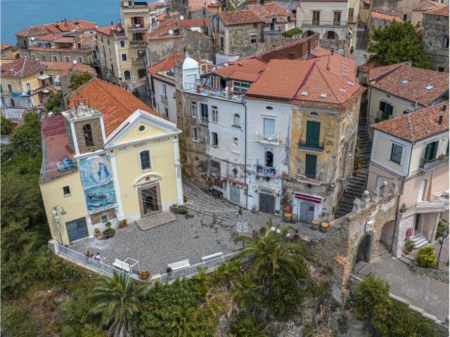 Casa in vendita a Borgo Medievale, Agropoli