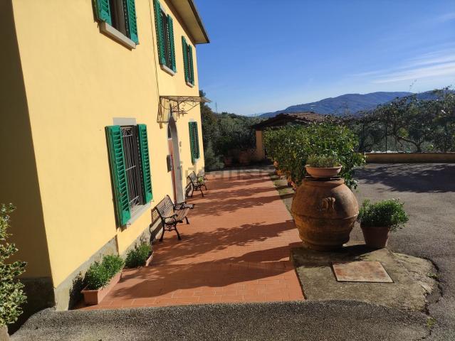 Casa in vendita a Montecatini Terme, Toscana
