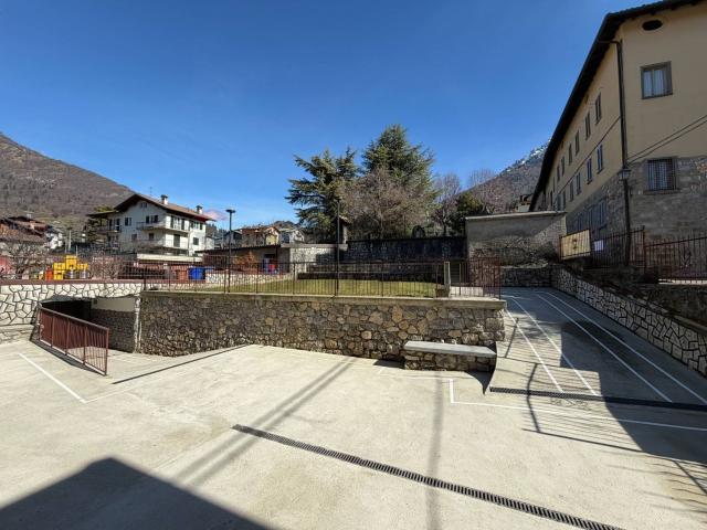 Casa in vendita a Comunità Montana della Valle Brembana, Serina