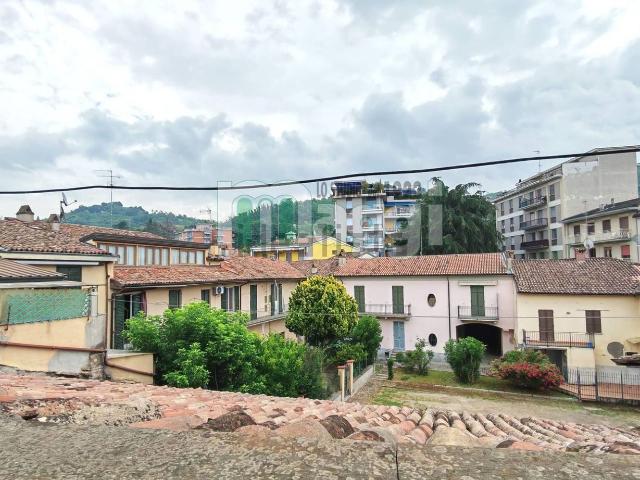 Casa in vendita a Broni, Lombardia