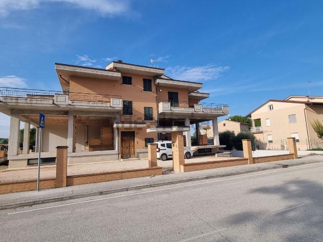 Casa in vendita a Passo del Bidollo, Corridonia