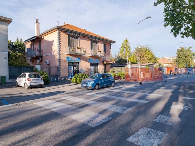 Casa in vendita a Municipio 6, Milano