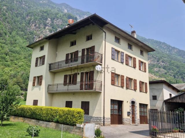 Casa in vendita a Ravoledo, Grosio