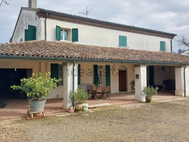 Casa in vendita a Unione dei comuni Valle del Savio, Cesenà