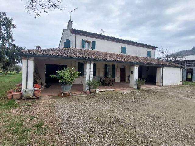 Casa in vendita a Unione dei comuni Valle del Savio, Cesenà