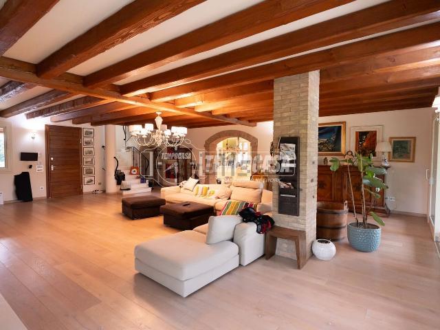 Casa in vendita a Veggiano, Veneto