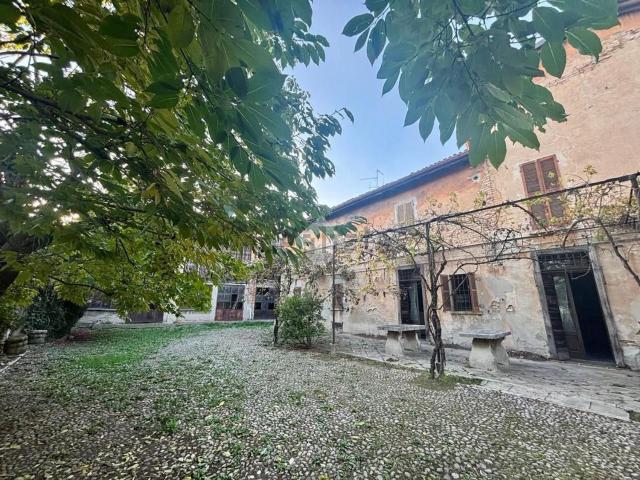 Casa in vendita a Caravaggio, Lombardia