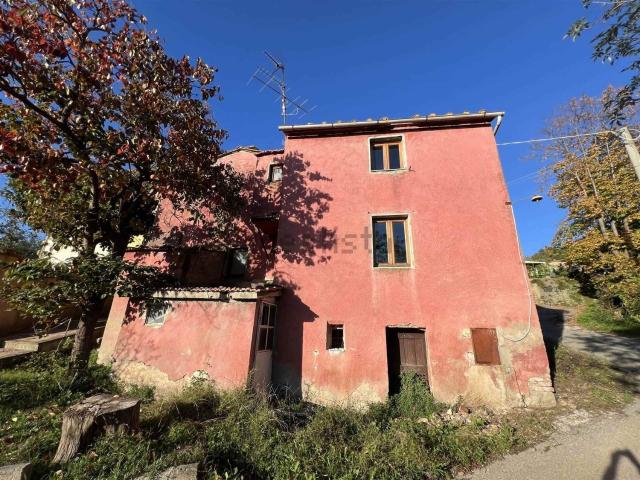 Casa in vendita a Pistoia, Toscana