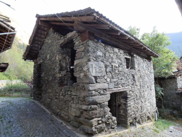 Casa in vendita a Antey Saint André, Aosta