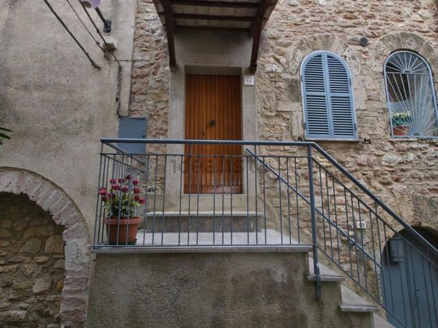 Casa in vendita a Spoleto, Umbria
