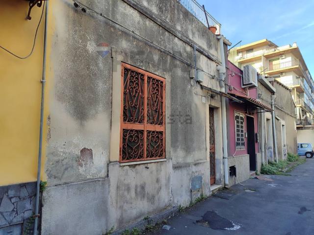 Casa in vendita a Fortino, Catania