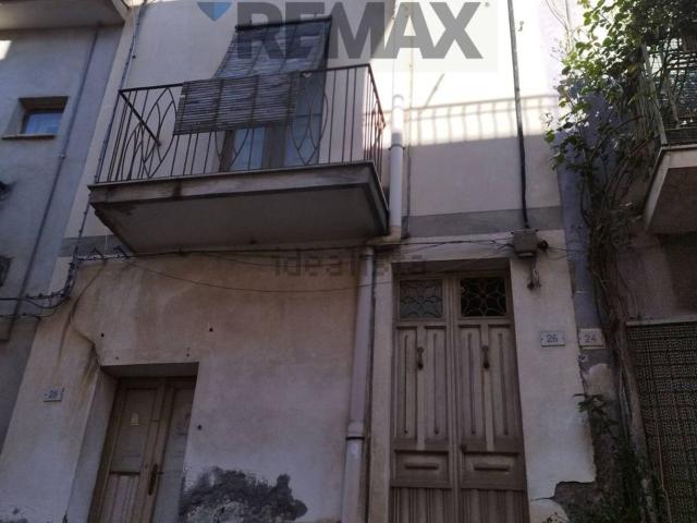 Casa in vendita a Maletto, Sicilia
