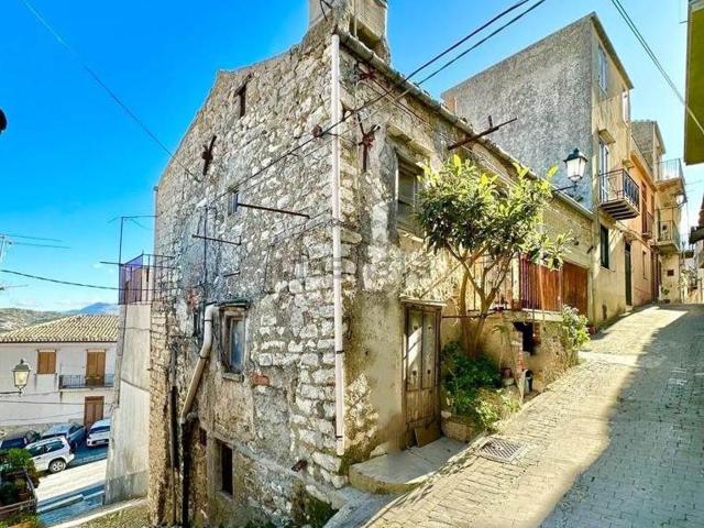 Casa in vendita a Giuliana, Sicilia