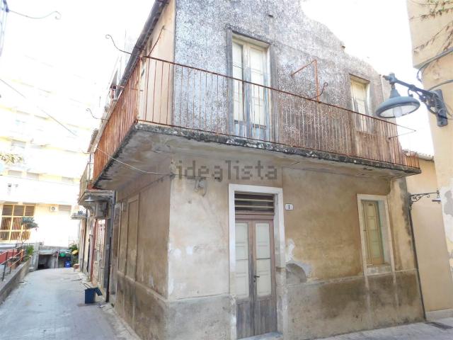 Casa in vendita a Ragusa Ibla, Ragusa