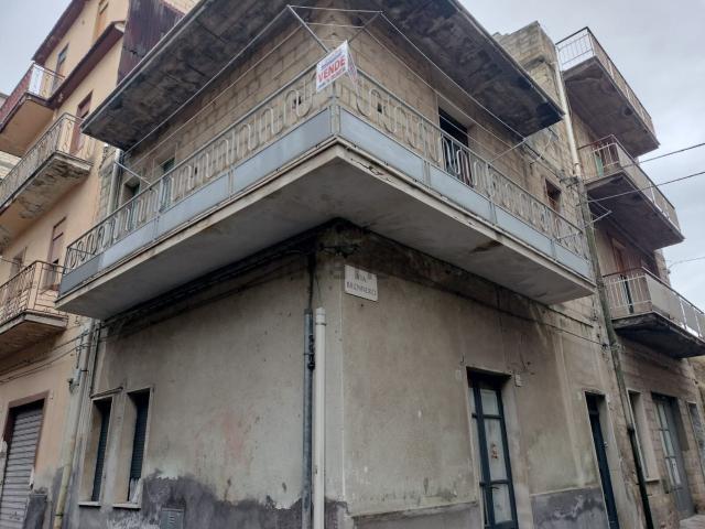 Casa in vendita a Lentini, Sicilia
