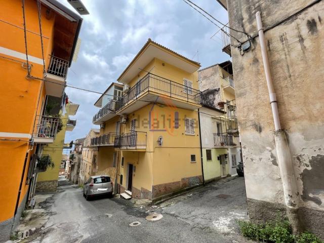 Casa in vendita a Calabria, Catanzaro