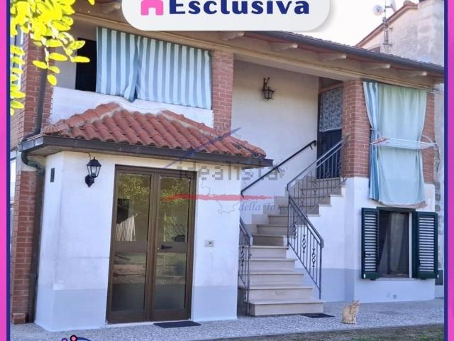 Casa in vendita a Cignano, Cortona
